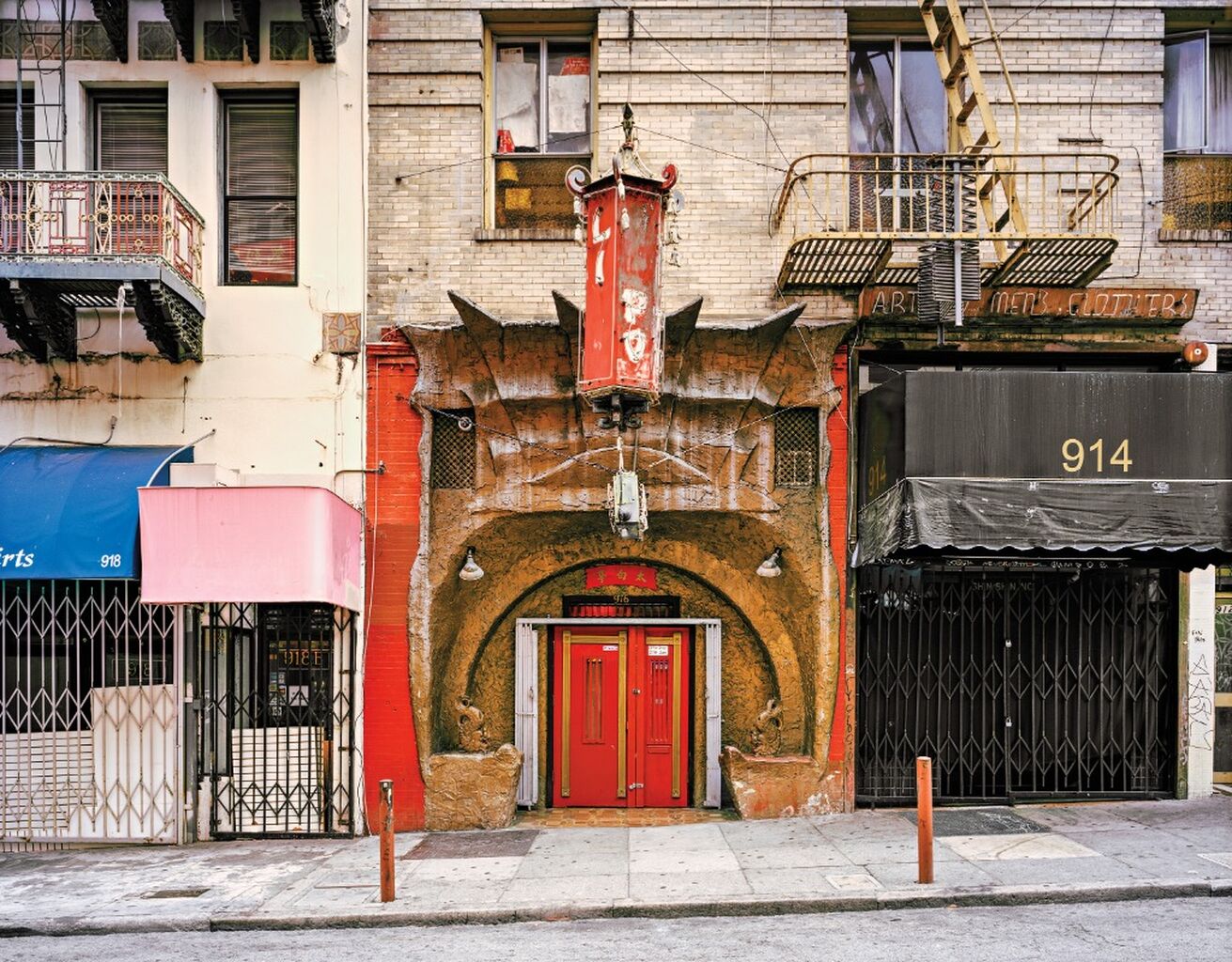 Photographer Morris Lum Gives Chinatowns the Attention They Deserve