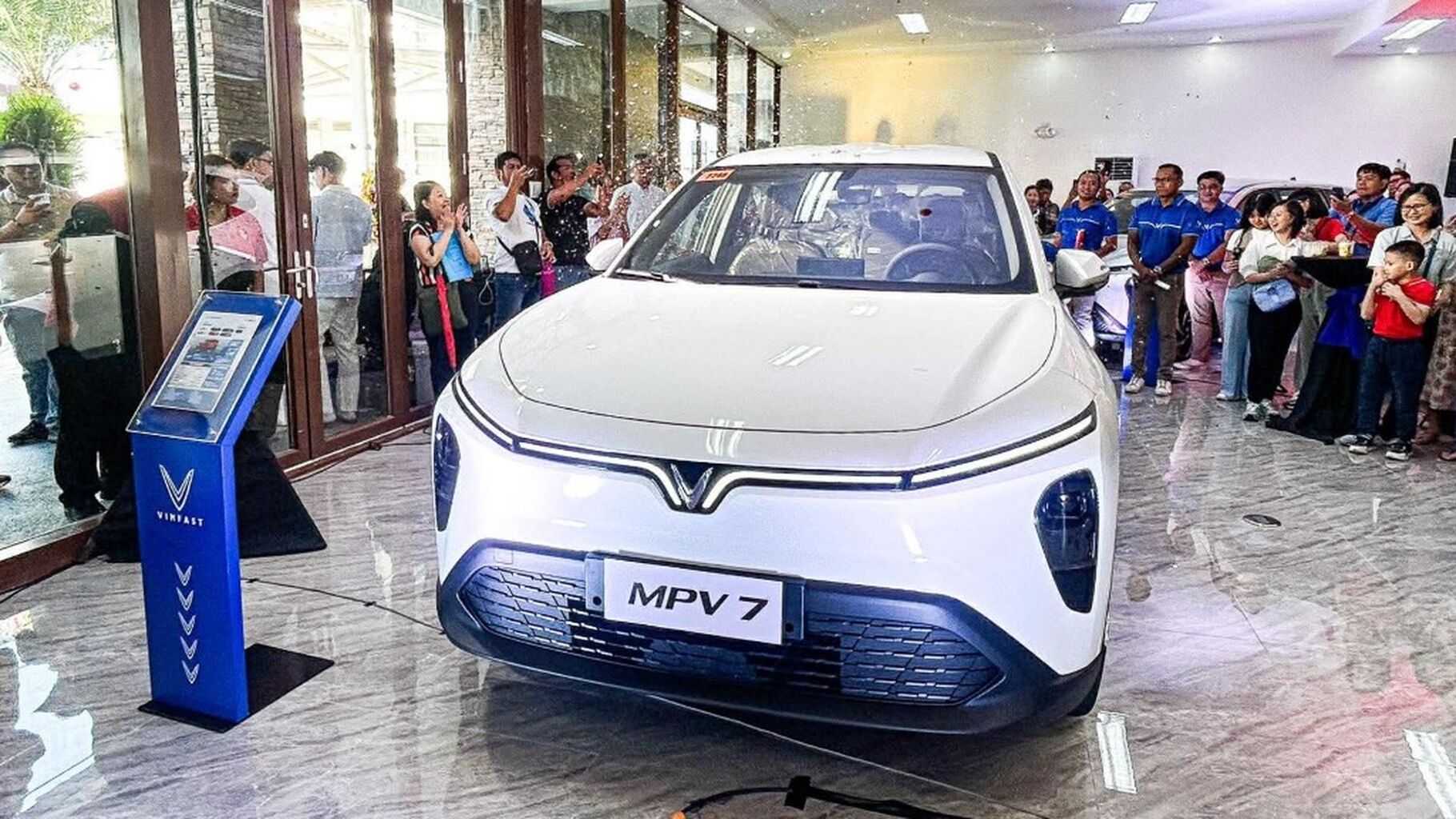 VinFast Philippines opens VinFast Cebu South Showroom at Il Corso, unveils VF MPV 7
