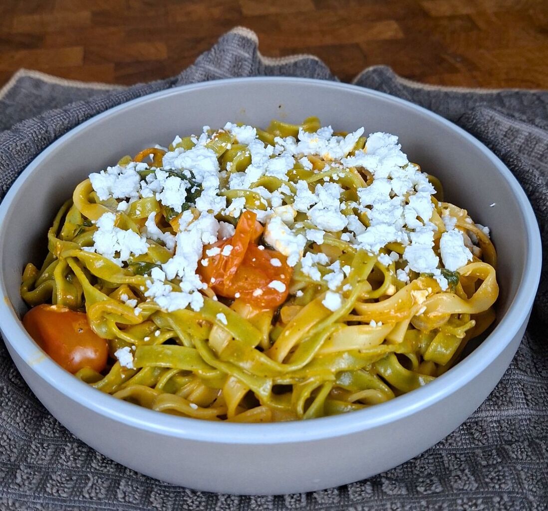 ONE POT &Tau;&Alpha;&Lambda;&Iota;&Alpha;&Tau;&Epsilon;&Lambda;&Epsilon;&Sigma; &Sigma;&Epsilon; 15'
