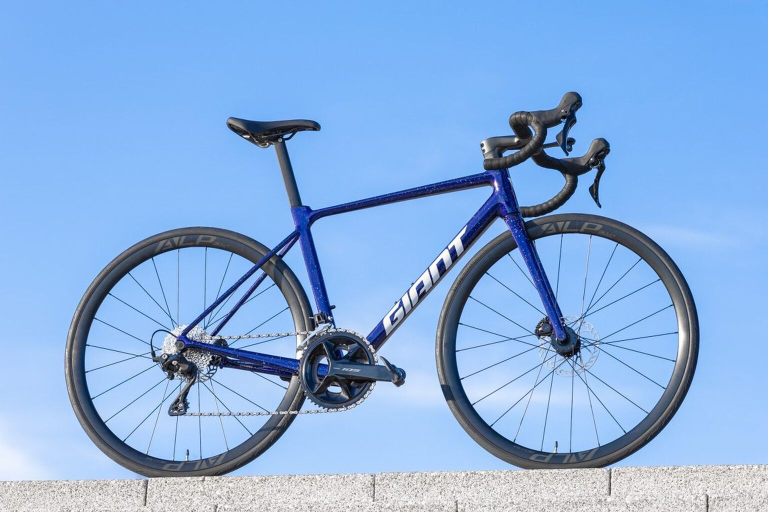 Giant's answer to the CAAD 14 looks incredible &ndash; but there's a huge catch