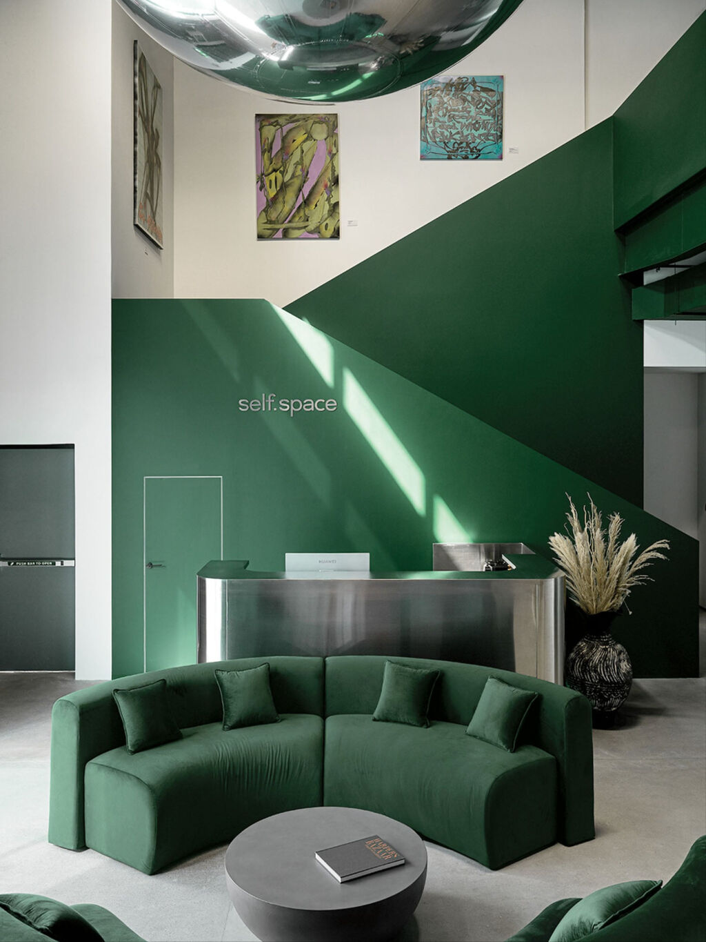 This Photo Studio In Dubai Elevates The Art Of Self-Portraits