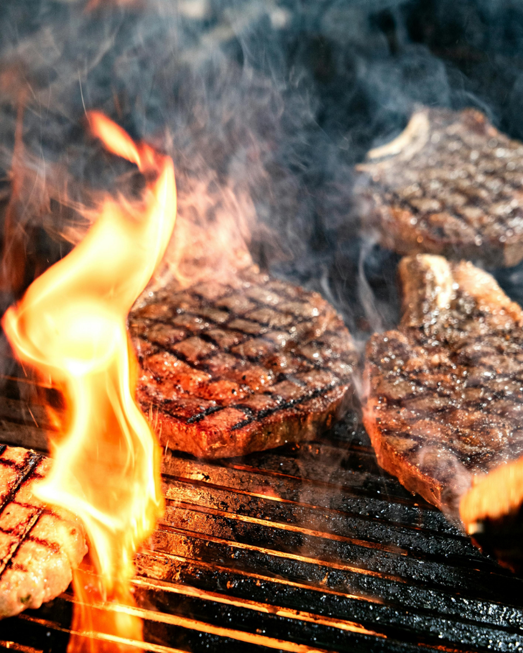 BBQ BUFFET BY THE POOL