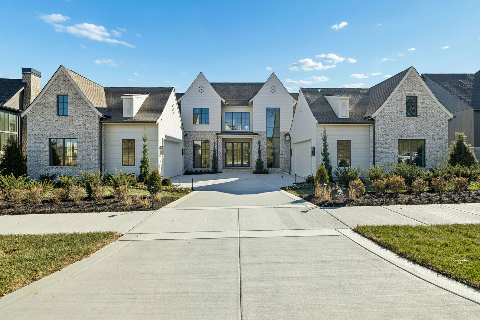 8392 Solstice Drive - Grove Living