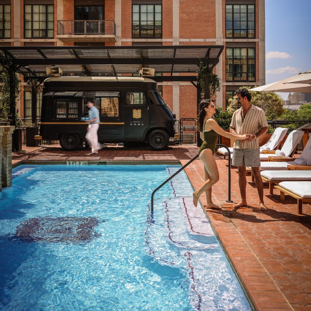 Hotel Emma Poolside Provisions
