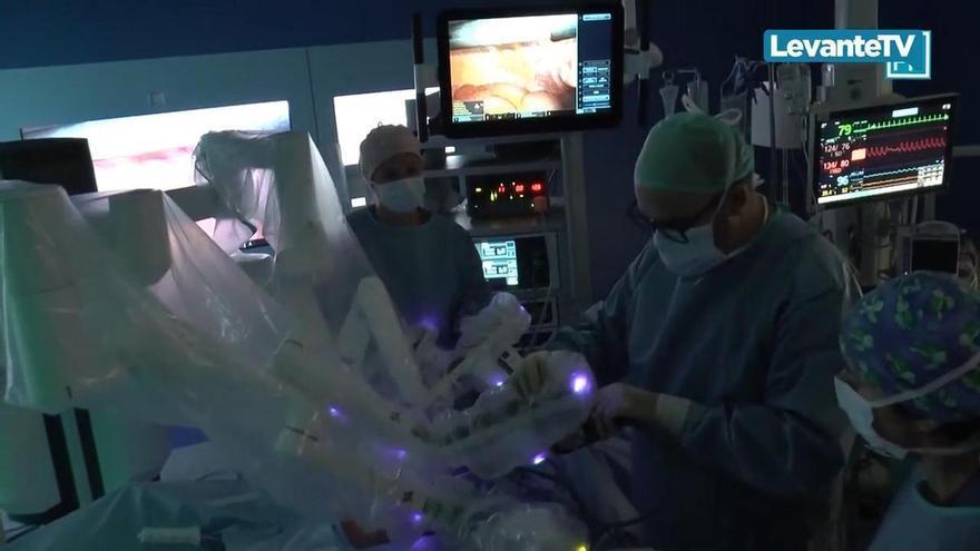 El Hospital General a la vanguardia de la cirug&iacute;a rob&oacute;tica