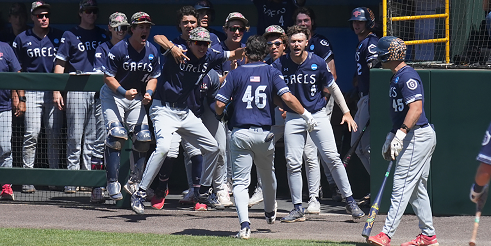 Los Angeles Regional: Top seeds fall