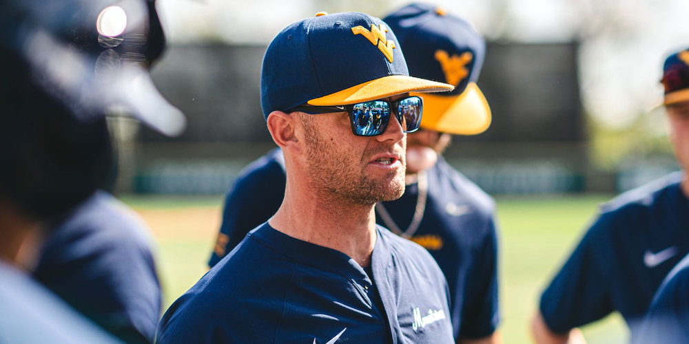 Morgantown: Kentucky gritty in comeback win; Mountaineers cruise in opener