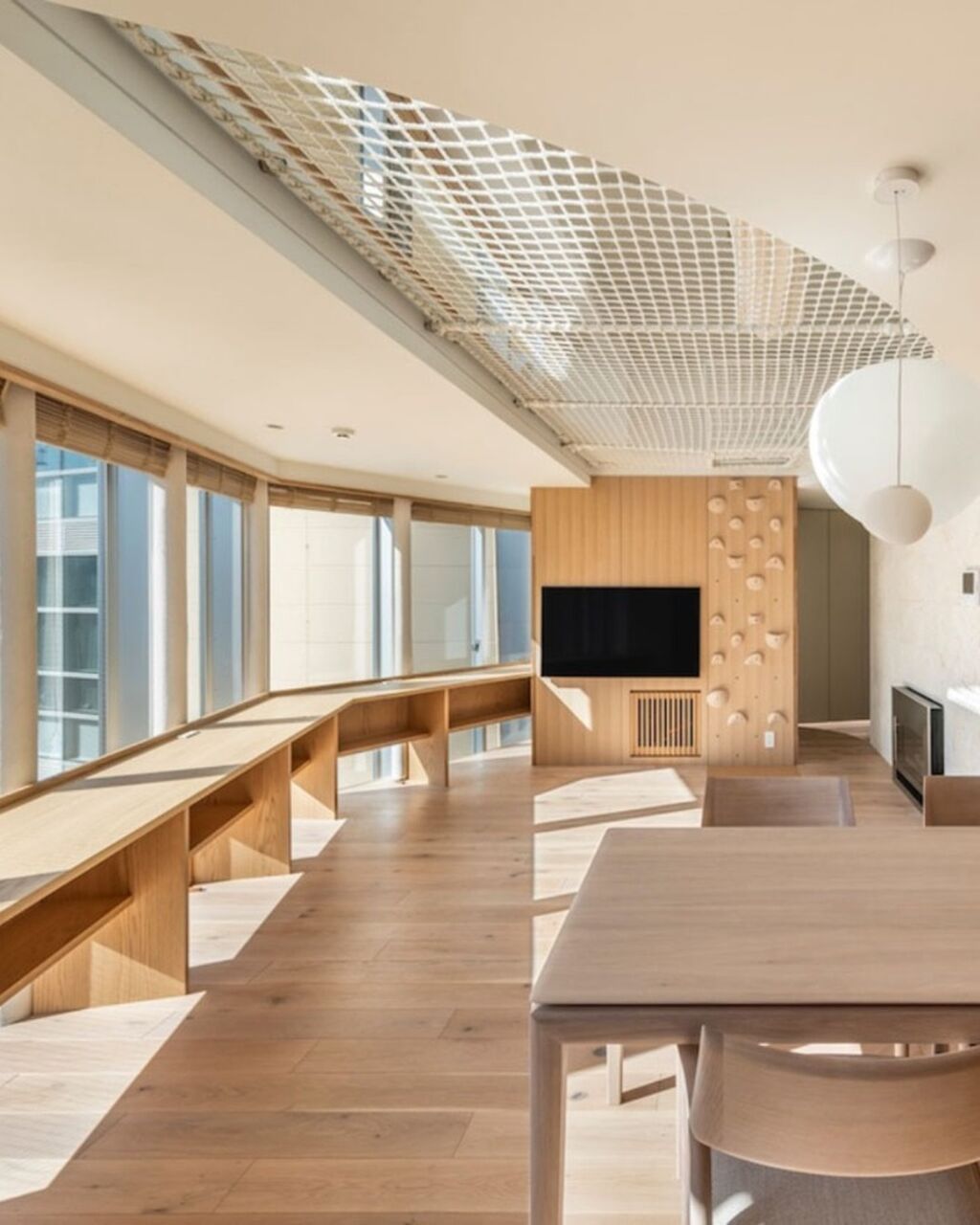 A Tokyo Building Offers an Elegant Answer to Urban Compression