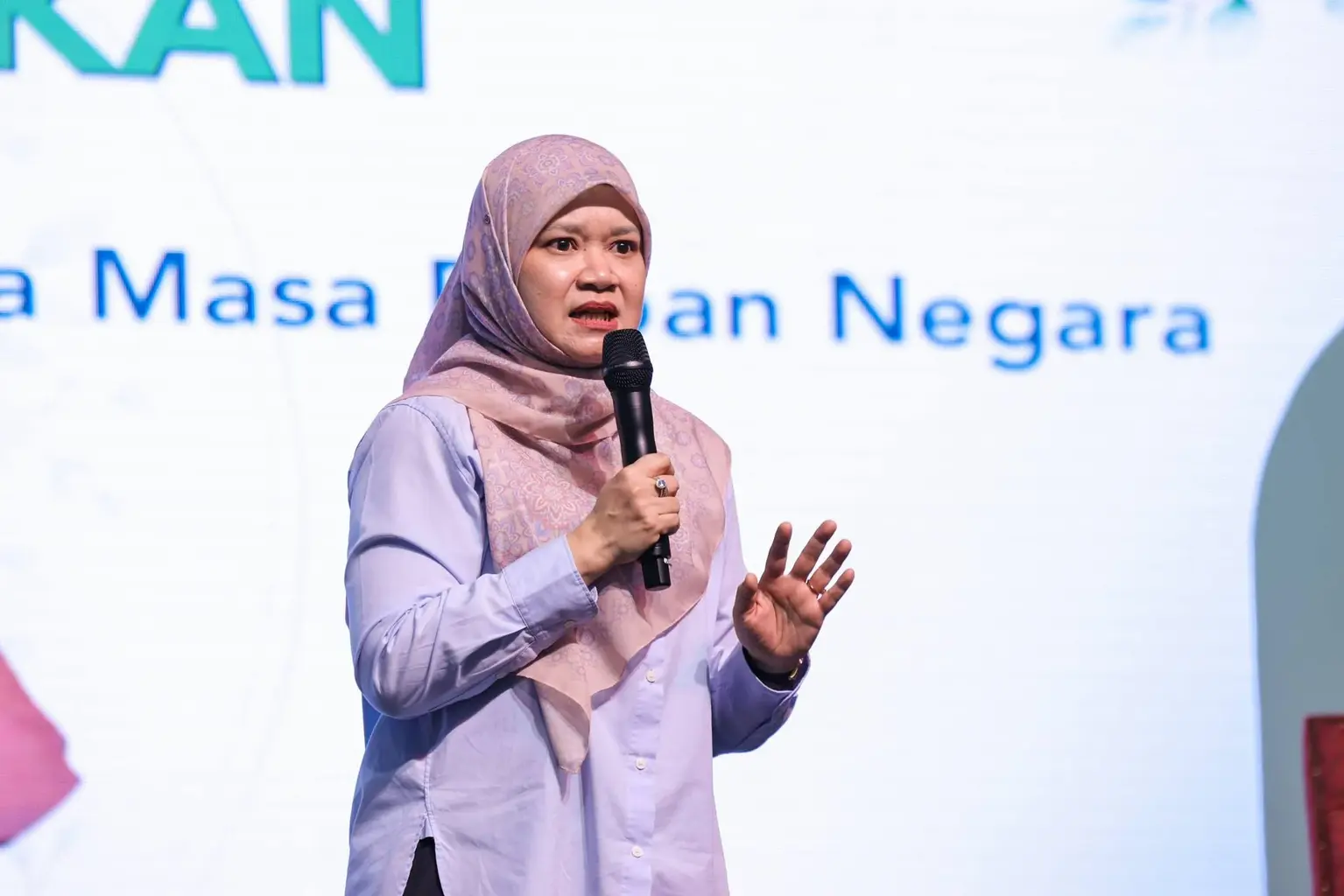 Education Minister Fadhlina Urges Parents to Play Bigger Role in Shaping Malaysia&rsquo;s Education Future