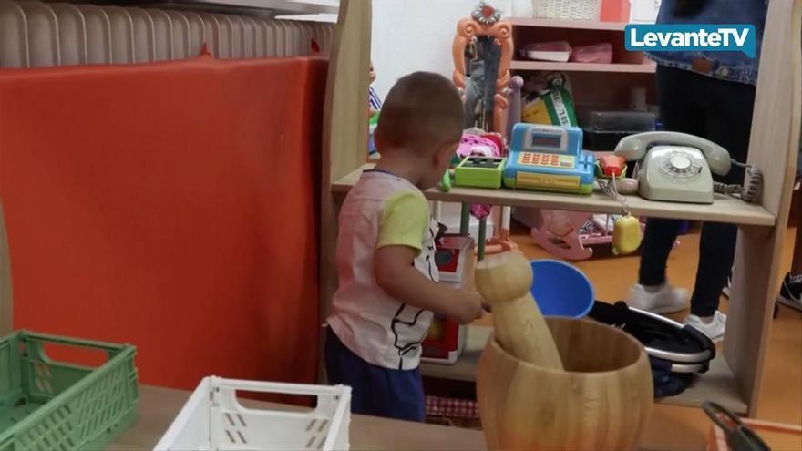 El Ayuntamiento concede r&eacute;cord de ayudas al material escolar en Val&egrave;ncia