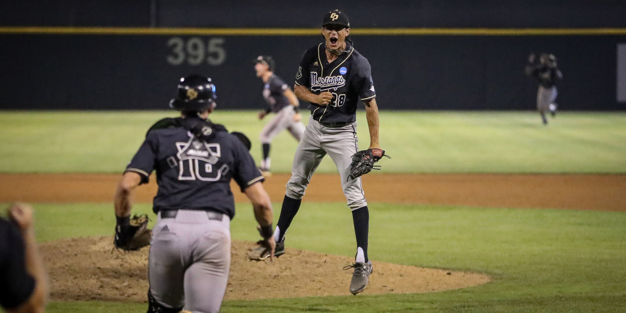 Los Angeles: Larry Lee and Cal Poly head to first super regional