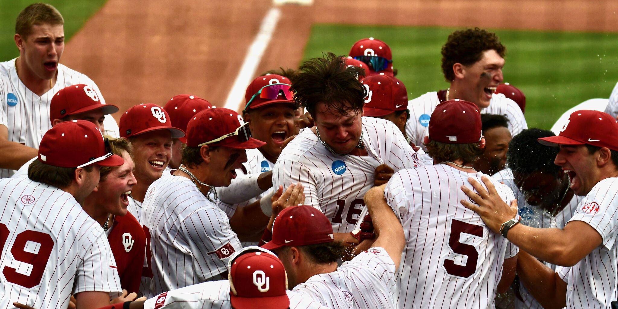 Fitt: Freewheeling Sooners and burden of history slay mighty Jackets