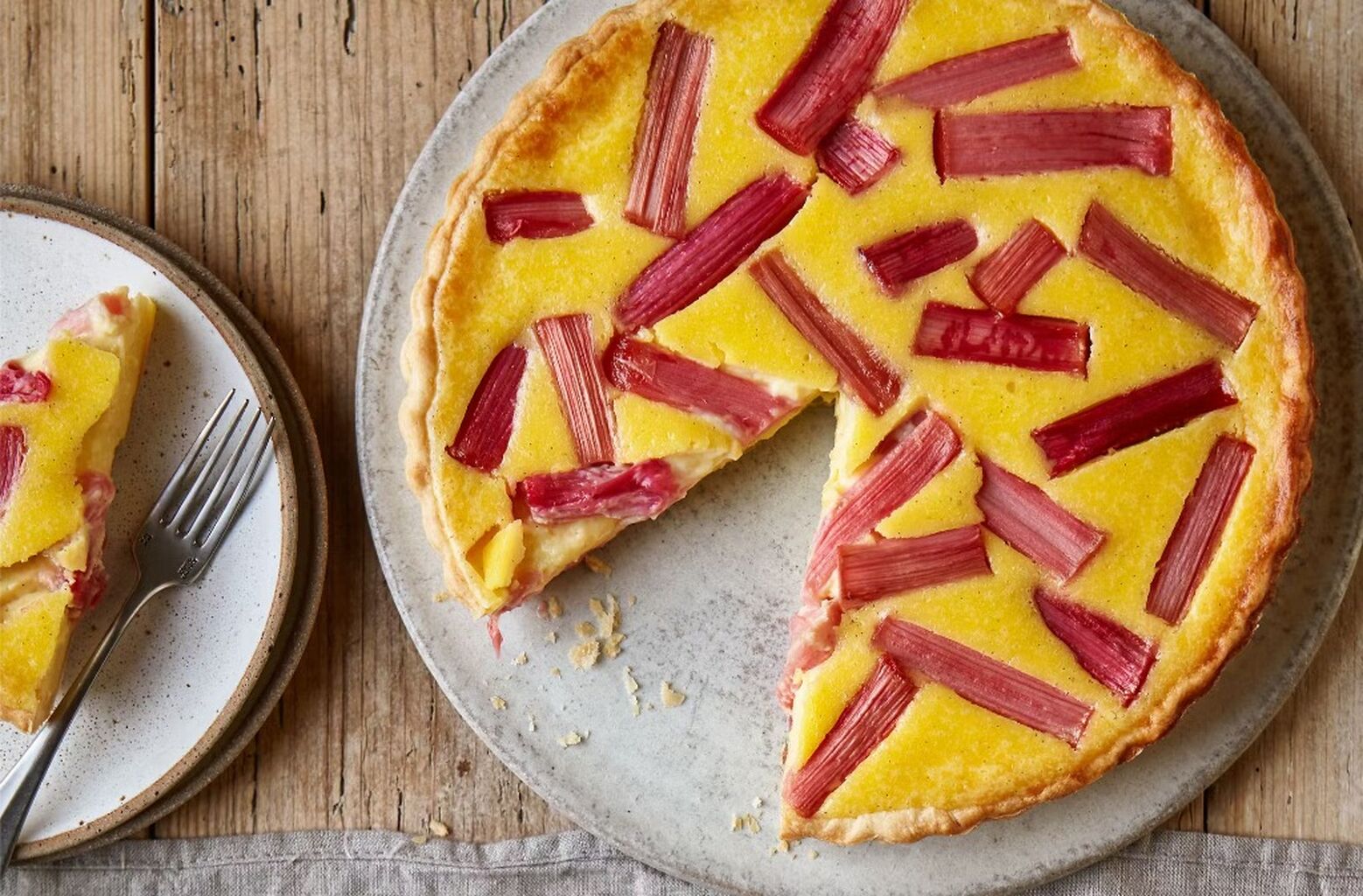 🩷💛Rhubarb & custard tart