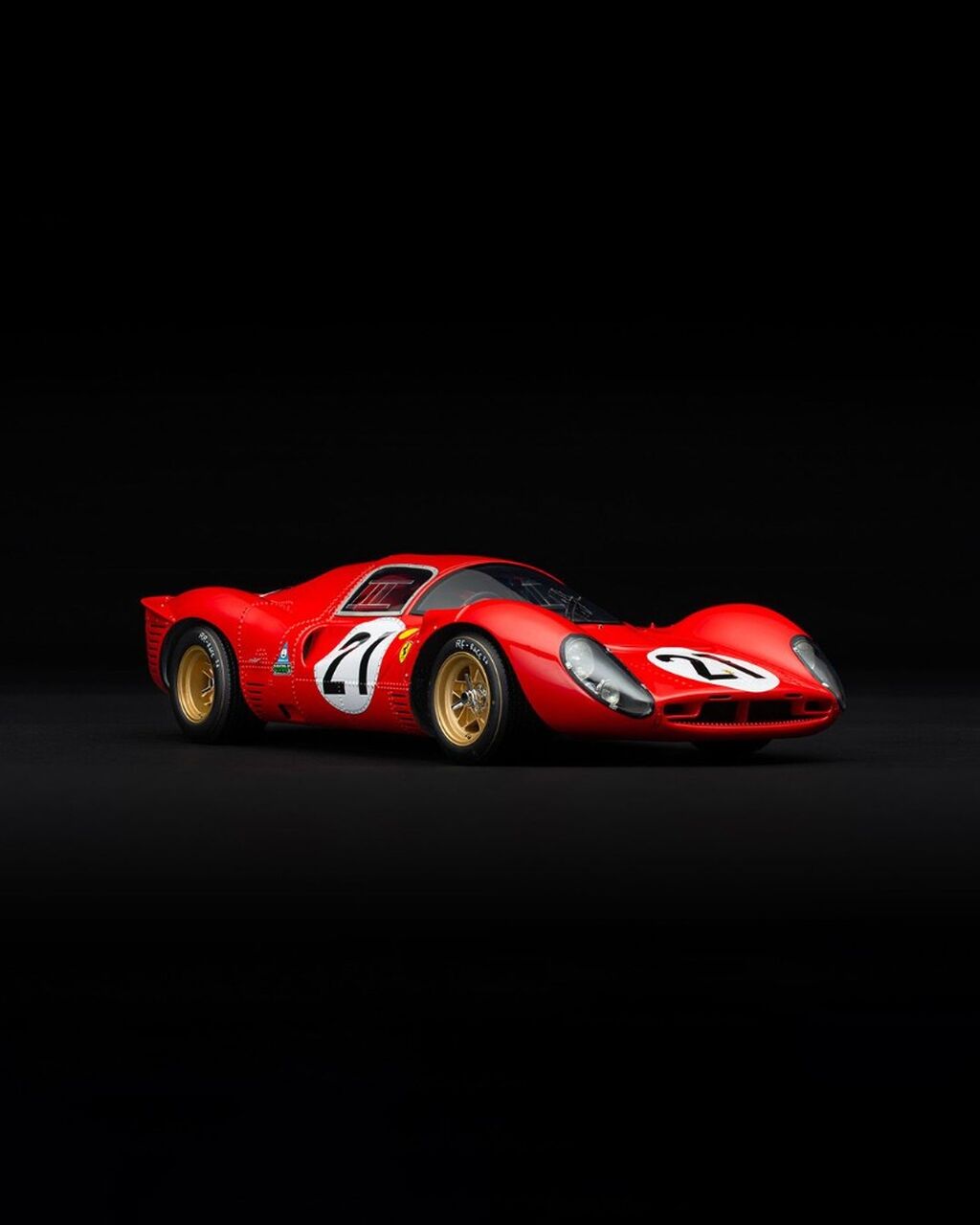 Ferrari 330 P4 (1967) - 1:18 scale