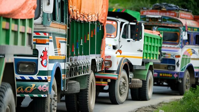 How will govt&rsquo;s new scheme to replace 2 lakh polluting trucks & buses in Delhi-NCR work?