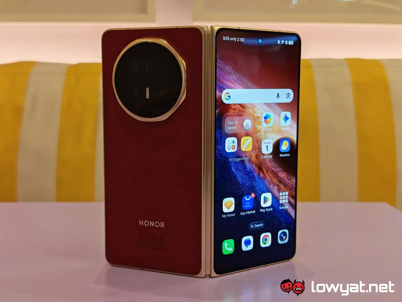 HONOR Magic V6 Hands On: Mostly Minor Modifications