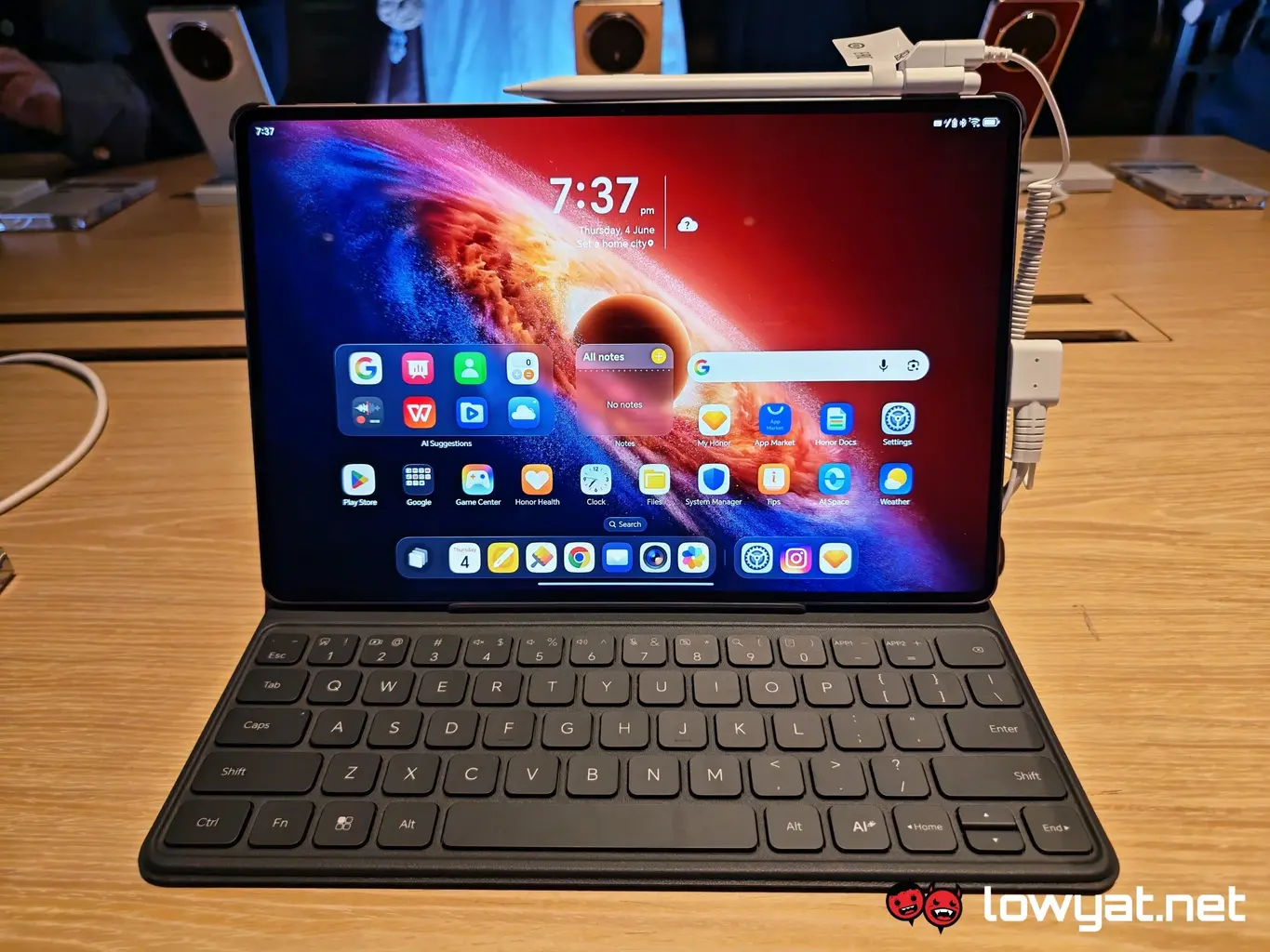 HONOR MagicPad 4 Launched In Malaysia With Android And Linux OS