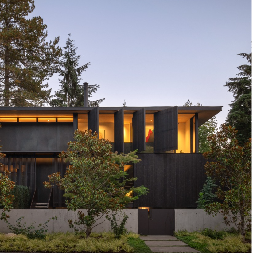 Giving Up a Bungalow in Seattle for a Home With a Shared Language - The New York Times
