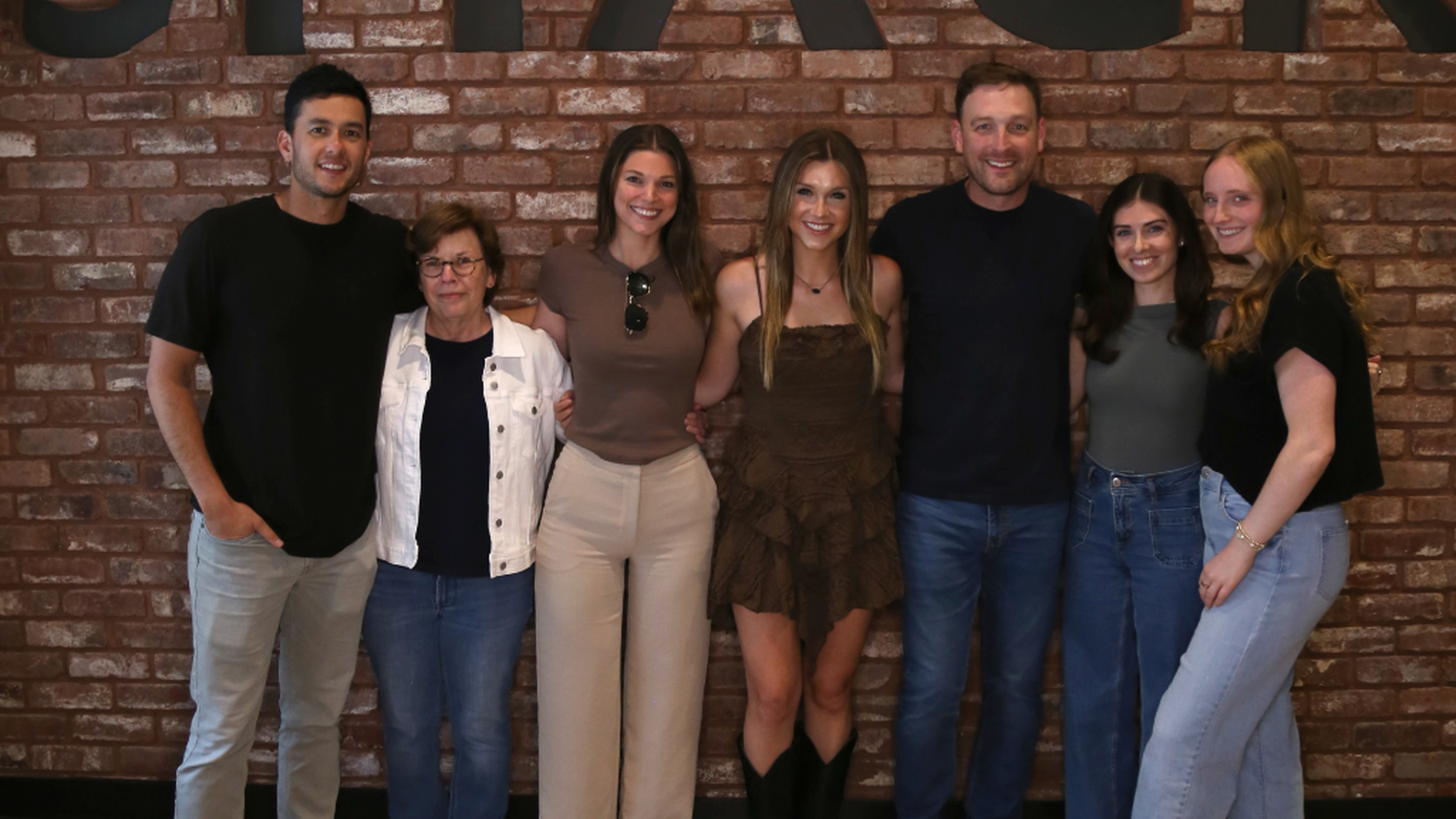 Emmy Moyen Inks With SMACKSongs