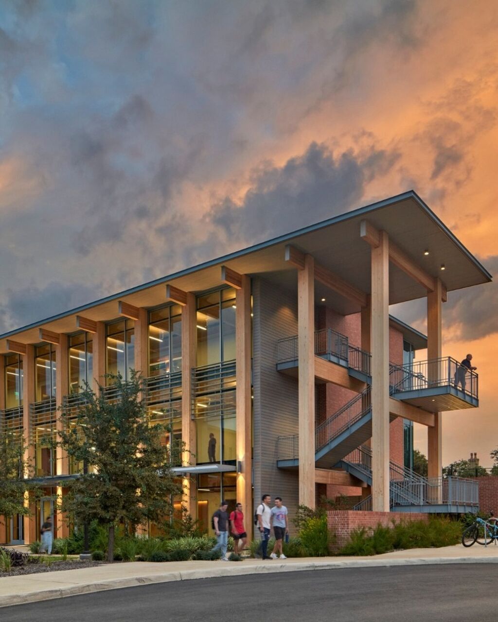 AIA COTE Top Ten Award Winner: Trinity University Business & Humanities District 