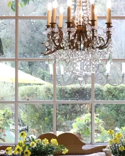 A Florence-Inspired Vintage Wonderland Among the Gardens