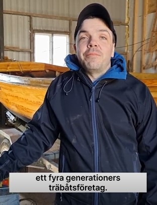 Hundra &aring;r av b&aring;tbyggarkonst: Henrik &Ouml;sterberg f&ouml;r familjetraditionen vidare p&aring; Kimito&ouml;n