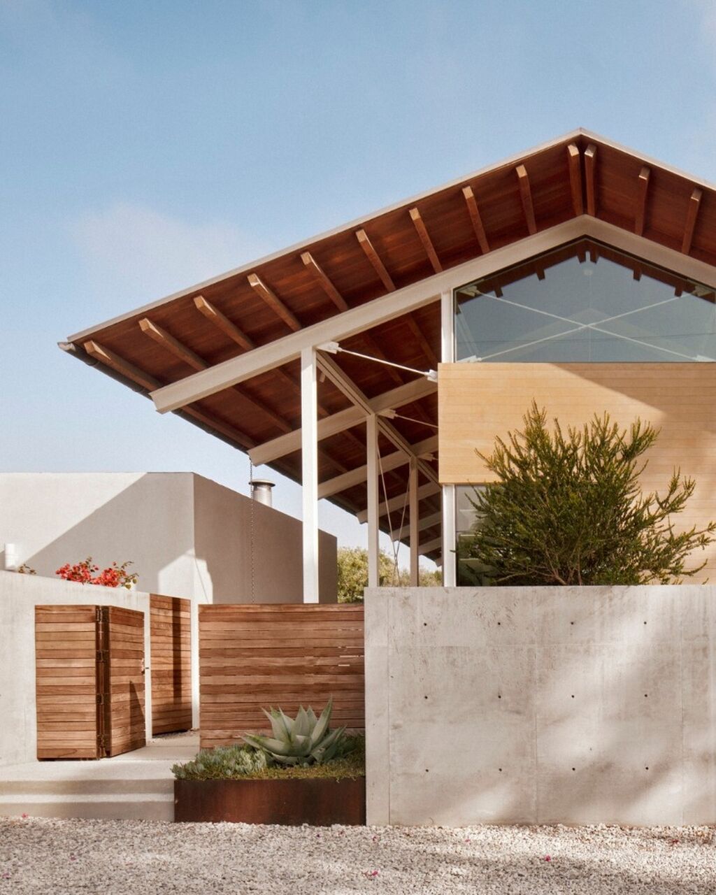  AIA Residential Design Magazine Award Winner: Point Dume Residence
