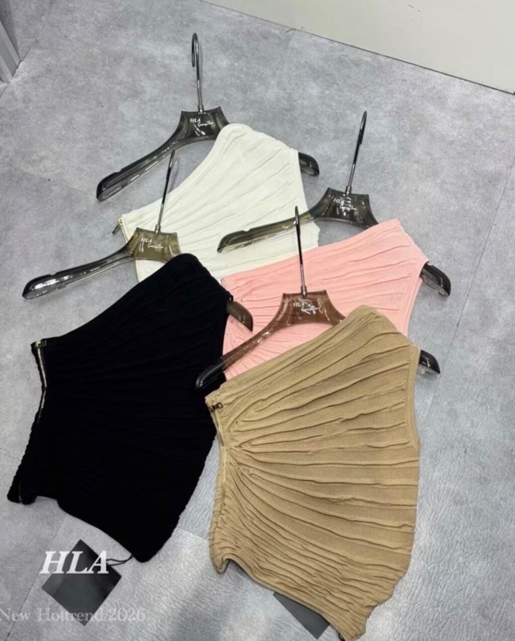 09. &Aacute;o Len Lệch Vai