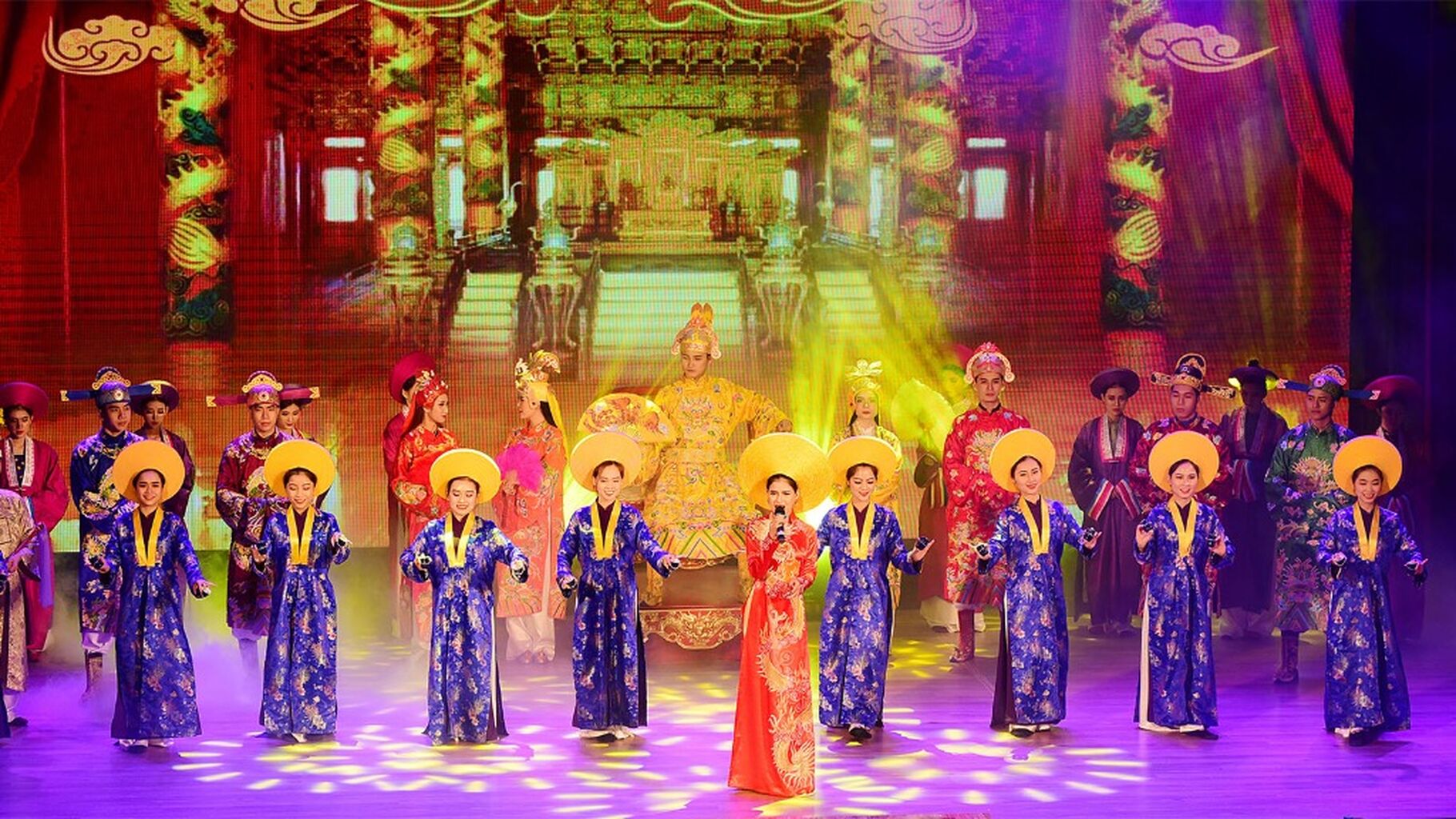 Ao Dai Show Ticket in Da Nang