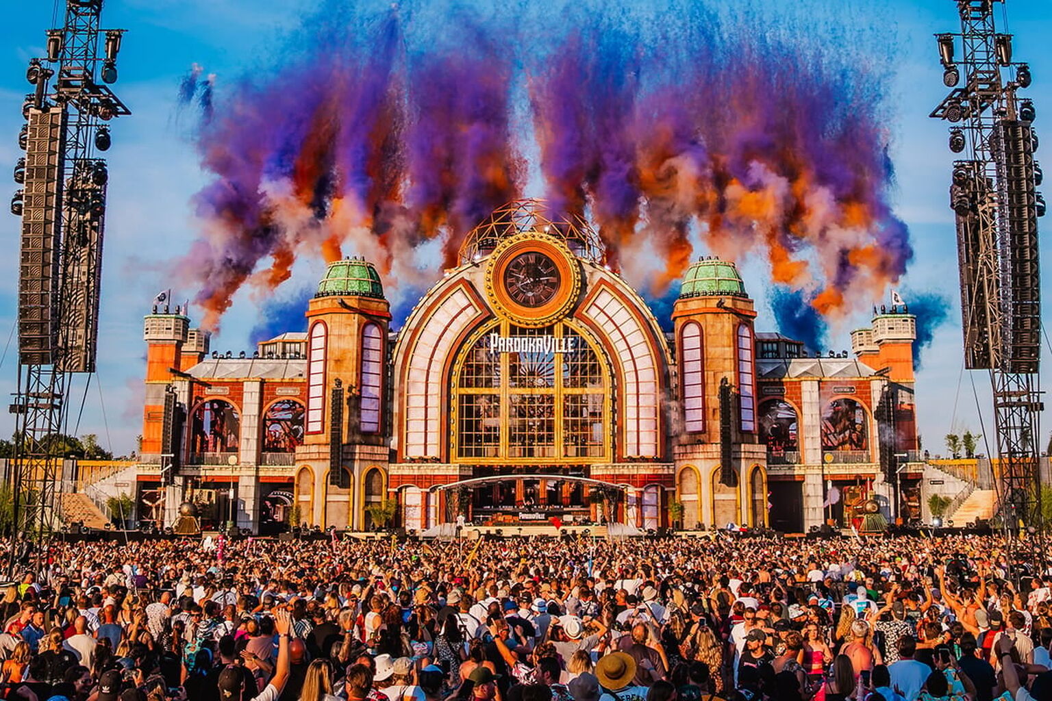 Warsteiner te invita a PAROOKAVILLE, el festival de m&uacute;sica electr&oacute;nica m&aacute;s grande de Alemania