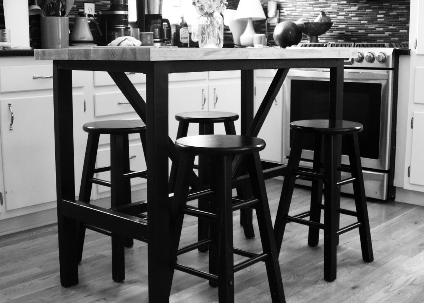 Up the Creek with but a Paddle: On Amateur Carpentry, AI, and the Precision of Particulars [Substack]