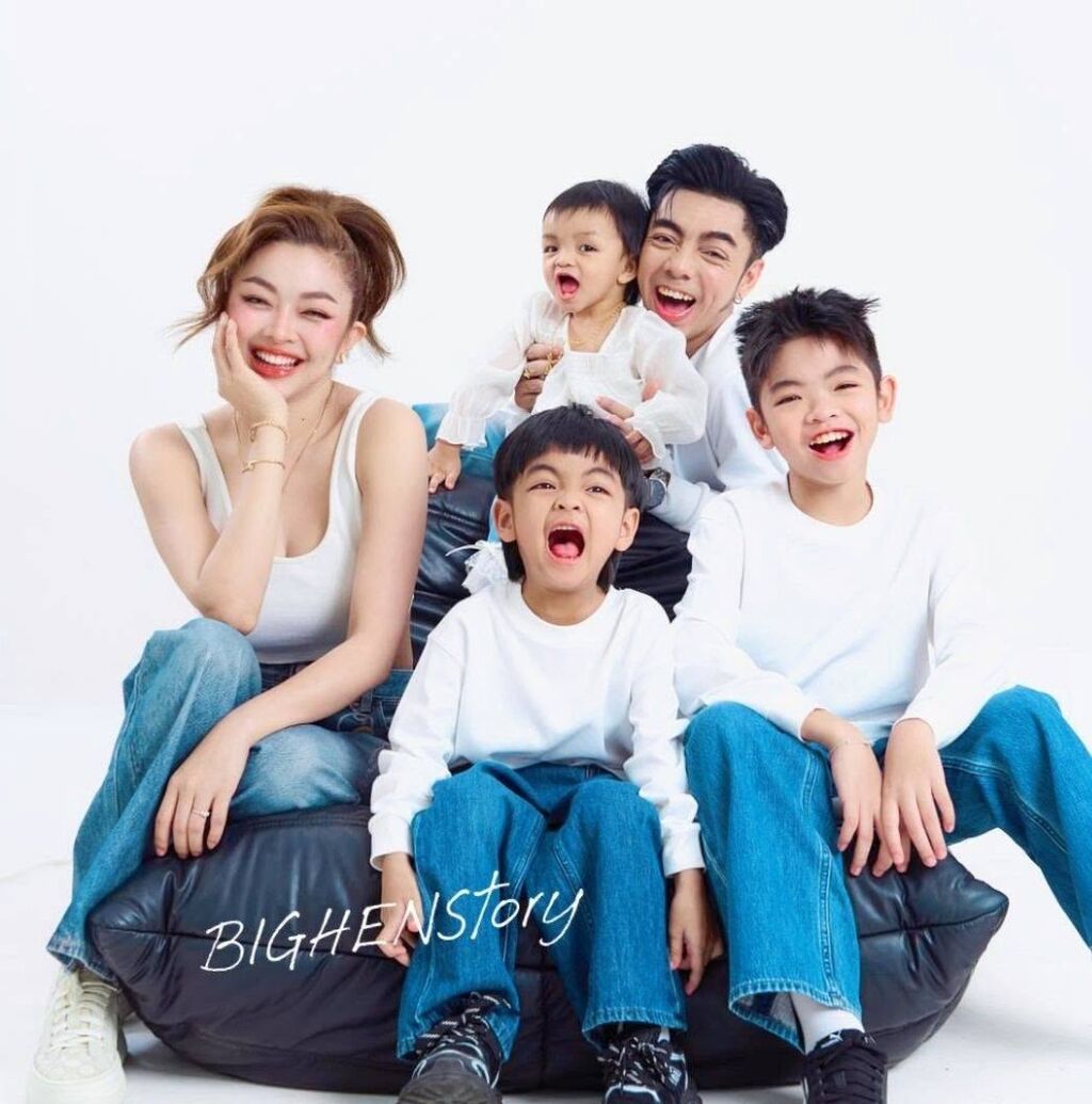 Page : บิ๊กเฮ็น สตอรี่ 