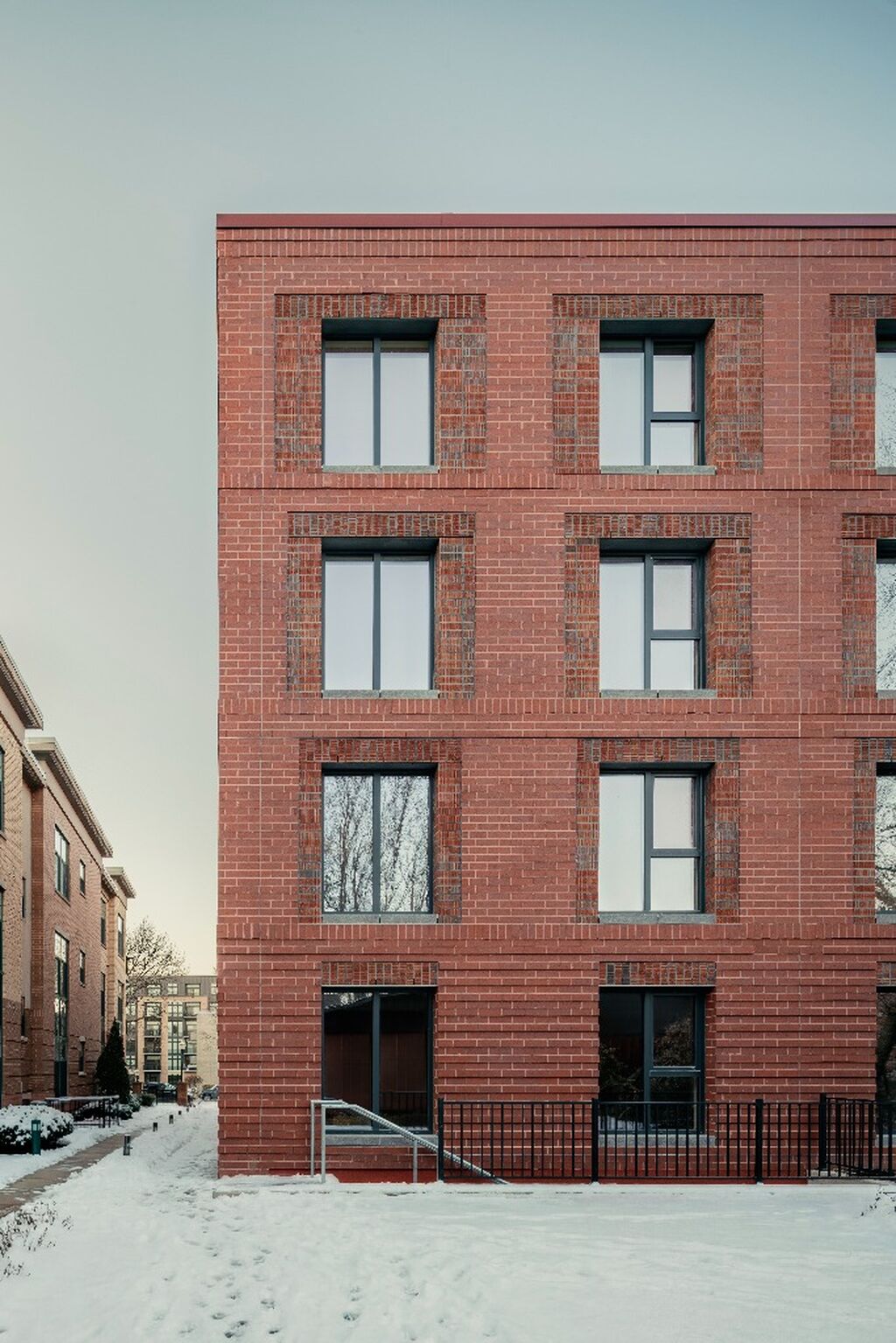 A New Housing Model for the Missing Middle - Metropolis