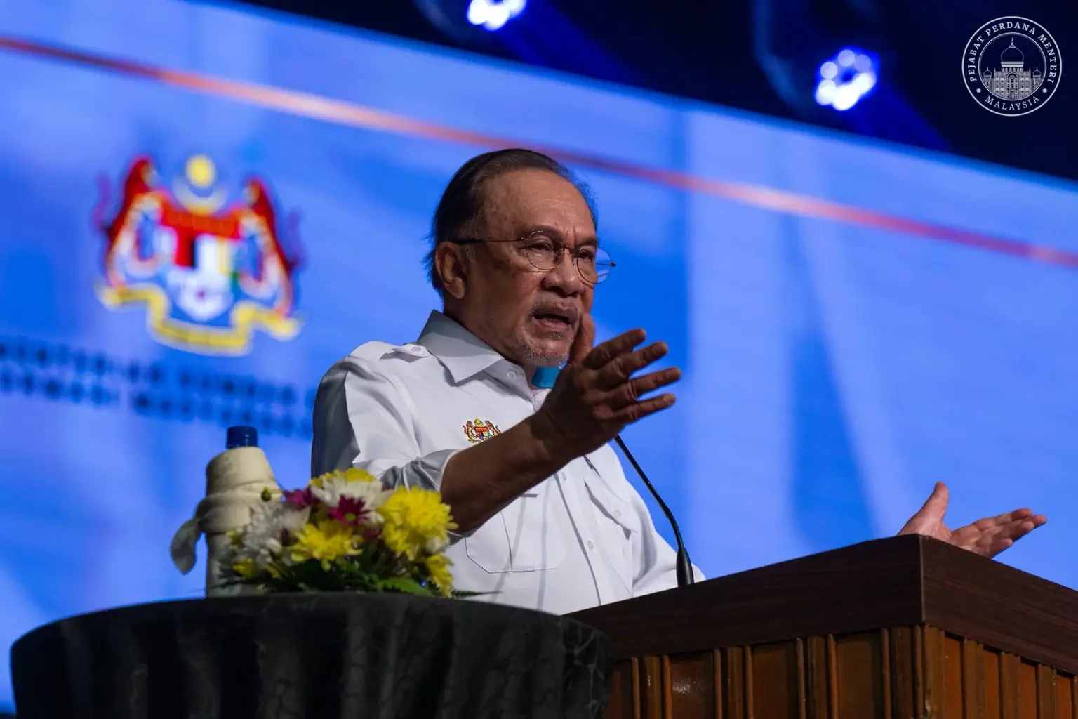 PM To Unveil New Malaysian Passport On 30 June