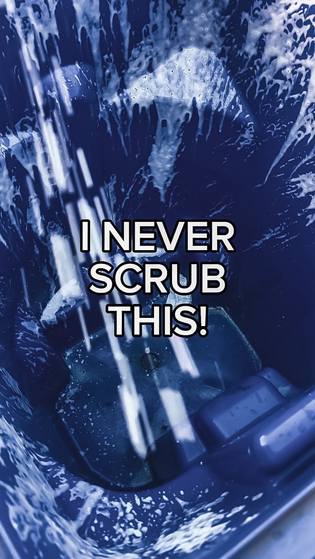 NO SCRUB OUTDOOR TRASH BIN CLEANING