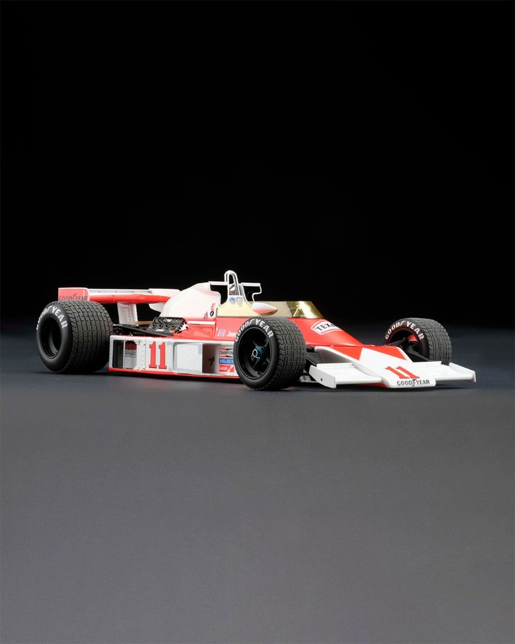 McLaren M23D - James Hunt 1976 Japanese Grand Prix -1:18 scale