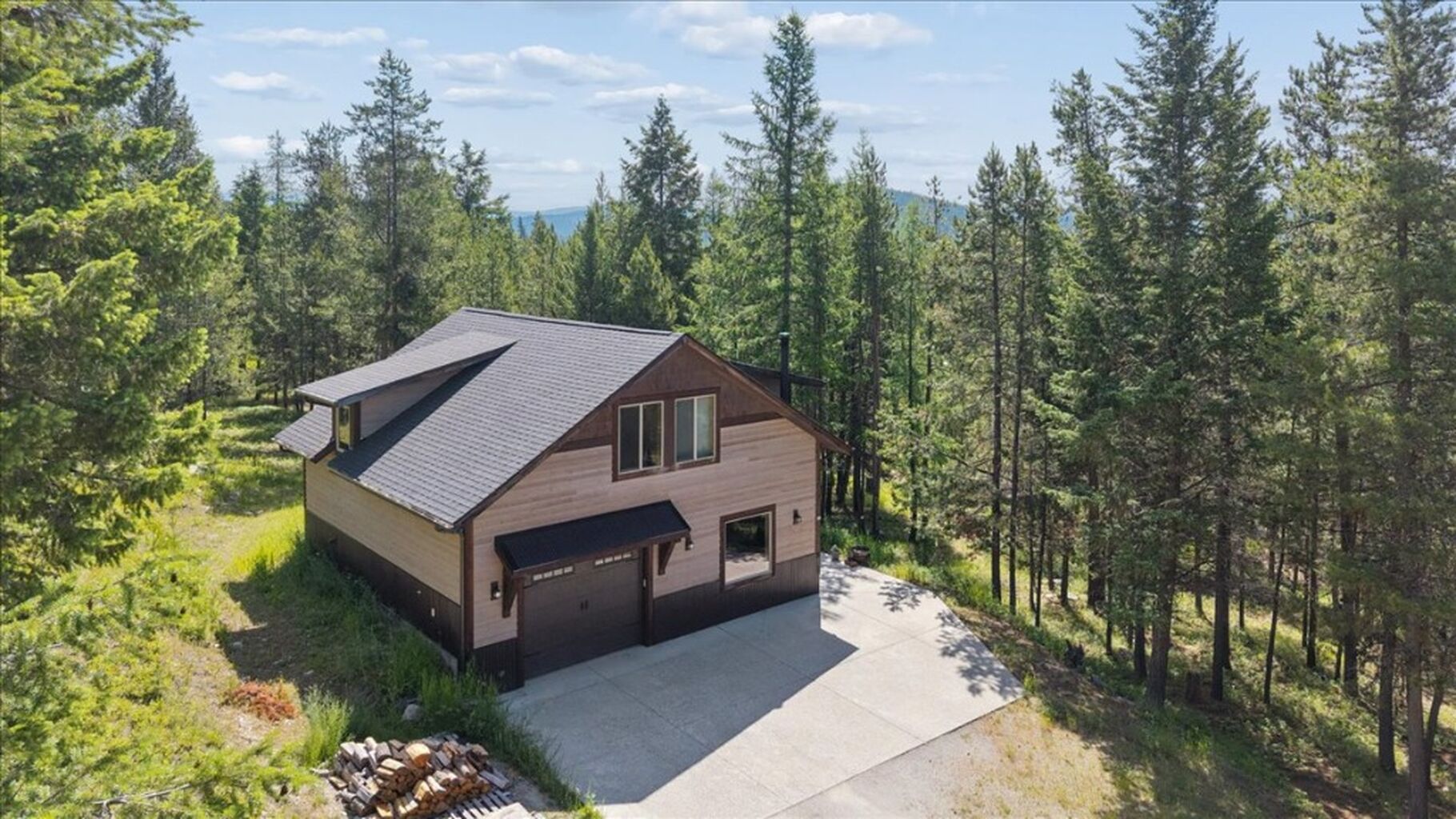 Private 3 acre Retreat adjacent to Timberland