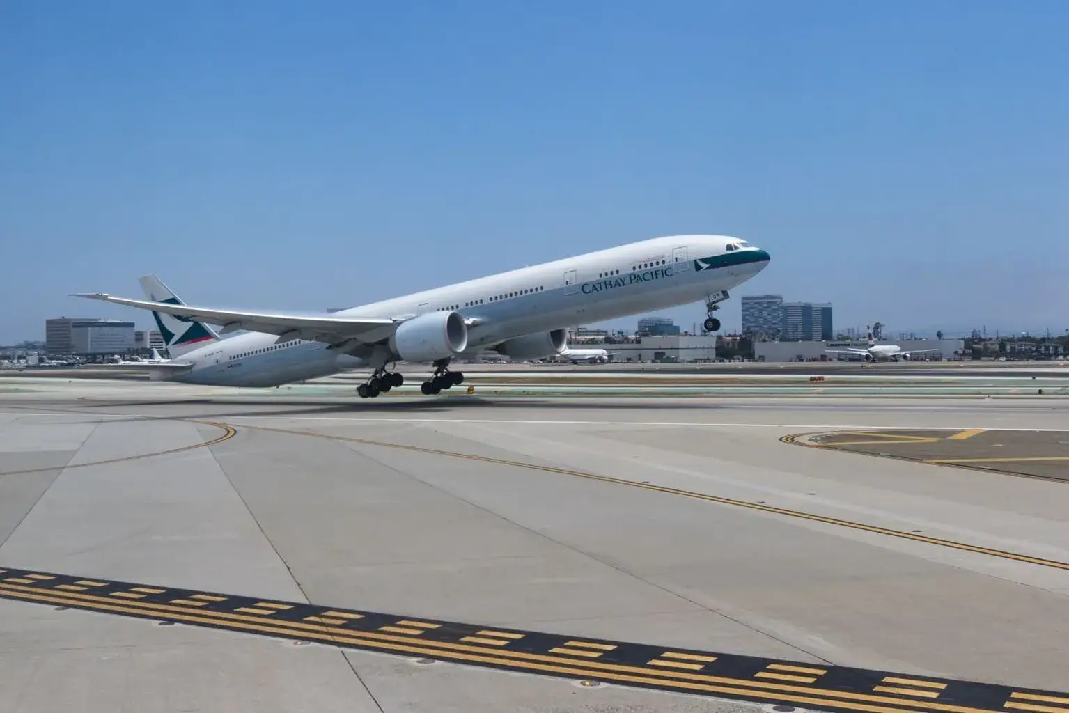 Cathay Pacific Student Fare UAE 2026 Overview