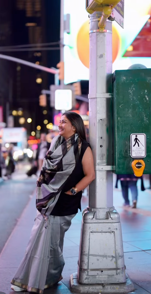 Dolly Jain in Taamra