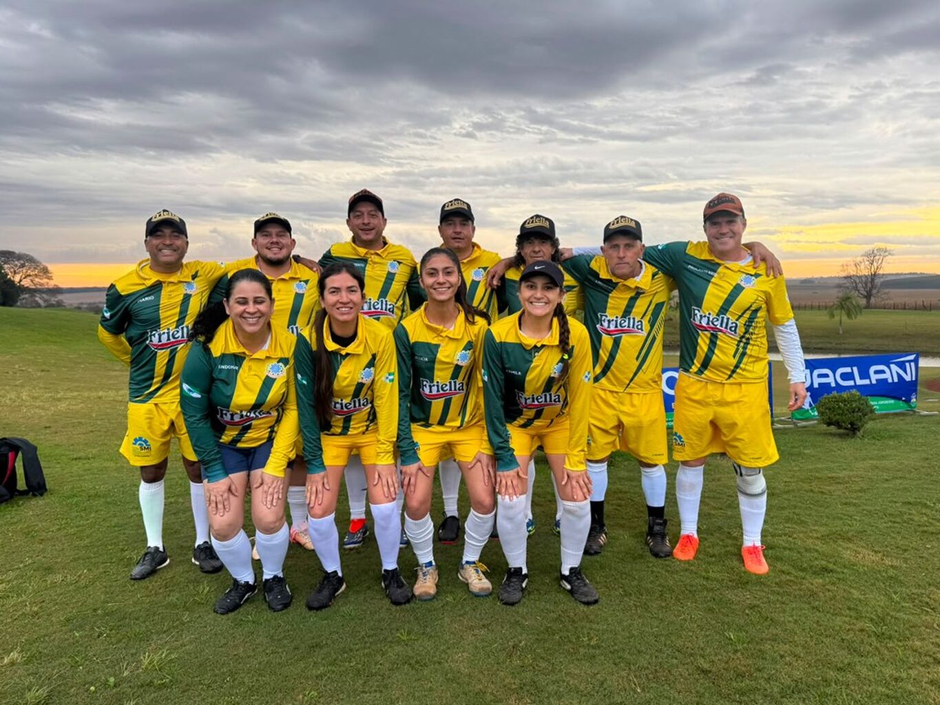Atletas de S&atilde;o Miguel conquistam t&iacute;tulos no Brasileiro de FootGolf e no Circuito Paranaense de Handebol de Praia