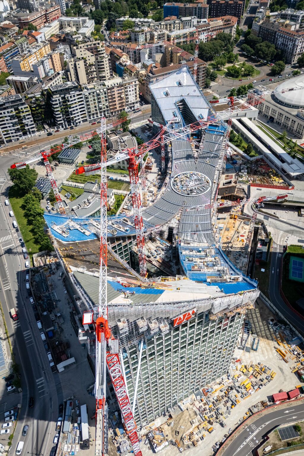 CityWave, visita al cantiere dello "Sdraiato" che chiuder&agrave; il cerchio di CityLife