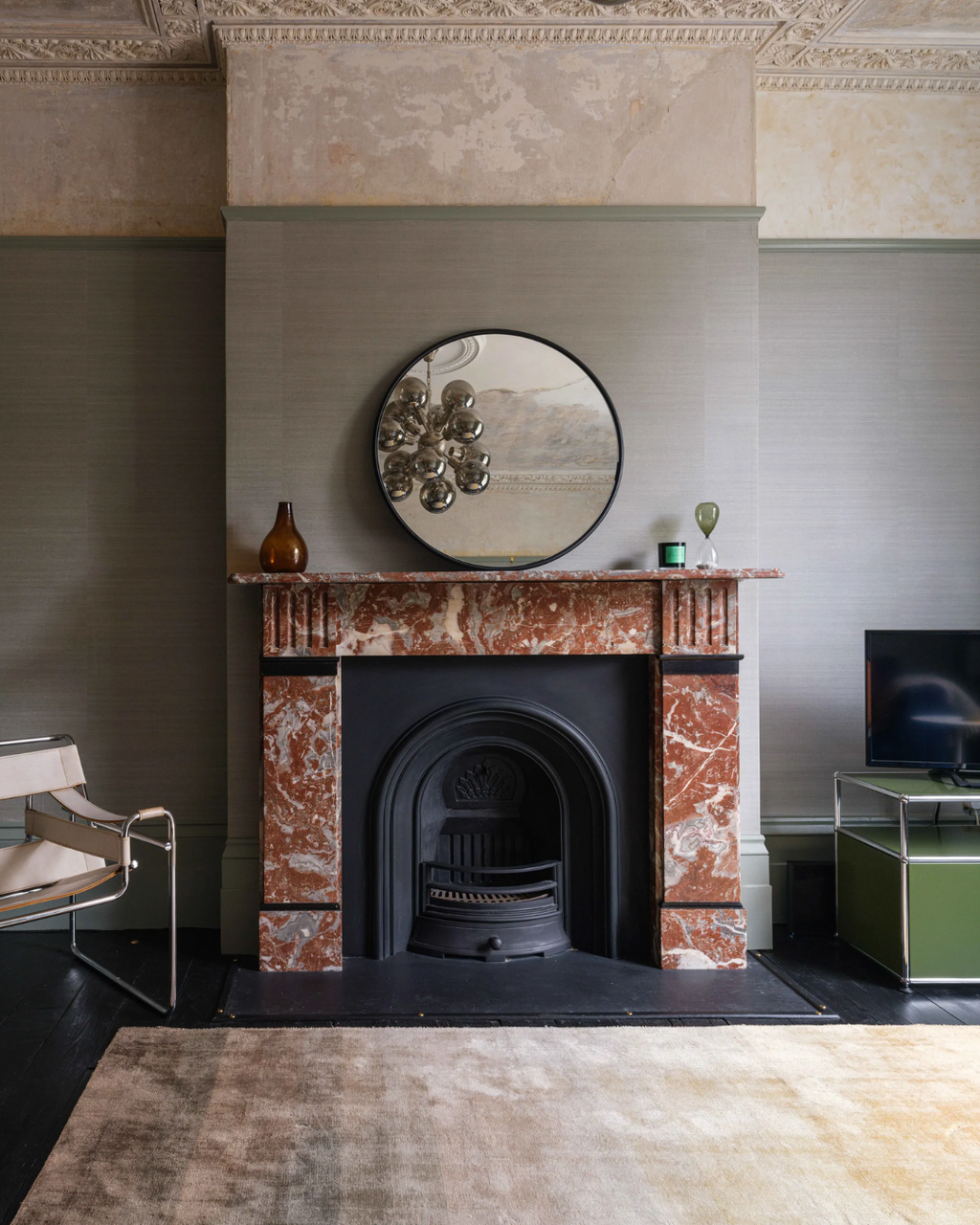 Spacious Family Home with Period Features, East London📍