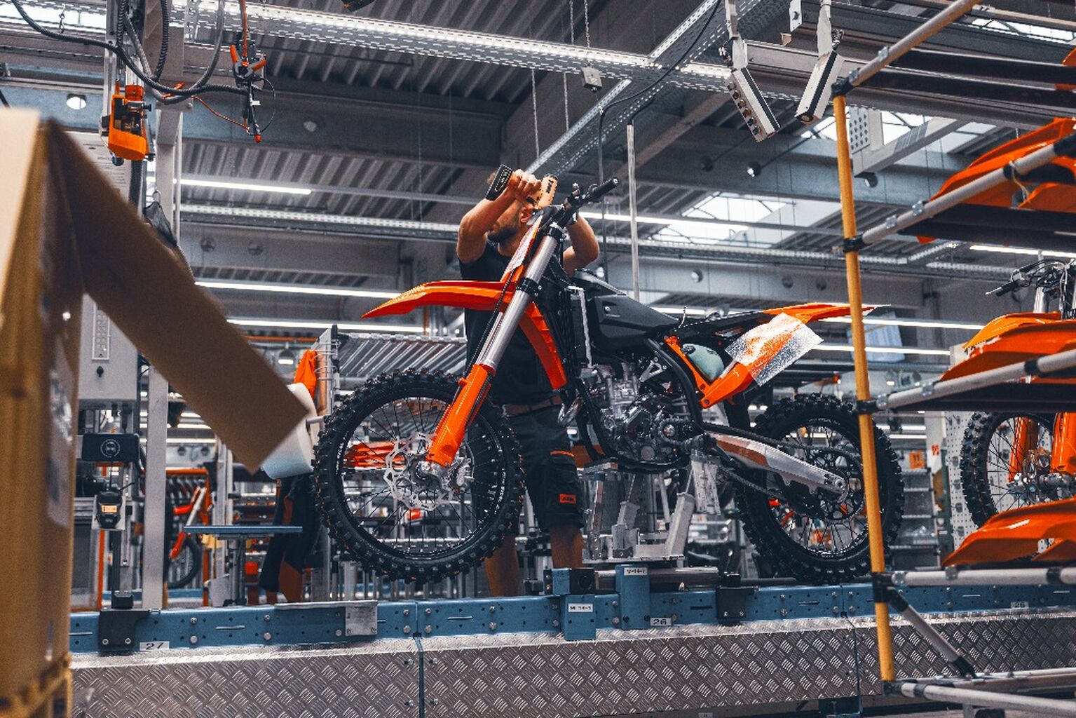 18.09. | Werksf&uuml;hrung: Inside KTM Production