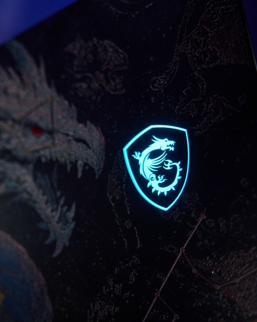 Socials | Titan 18 HX Dragon Edition Draco Epic