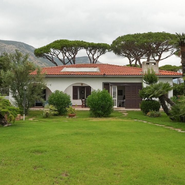 Villa in vendita a Fondi