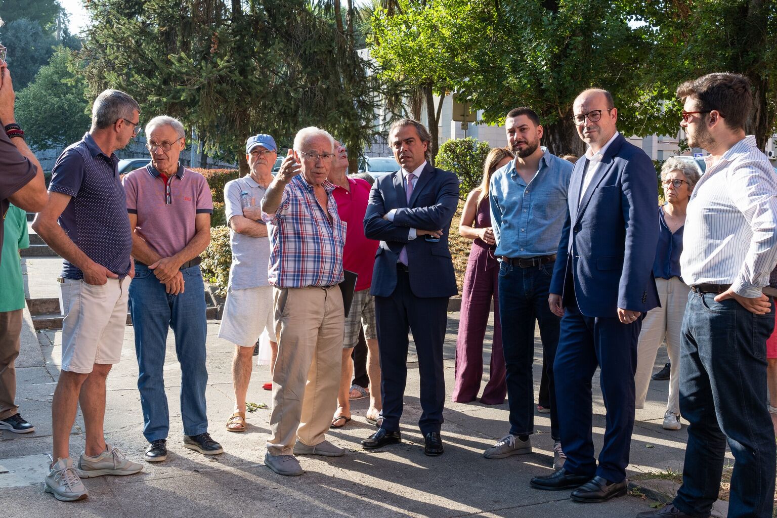 Ricardo Ara&uacute;jo visita Bairro Nossa Senhora da Concei&ccedil;&atilde;o para ouvir moradores e acelerar respostas