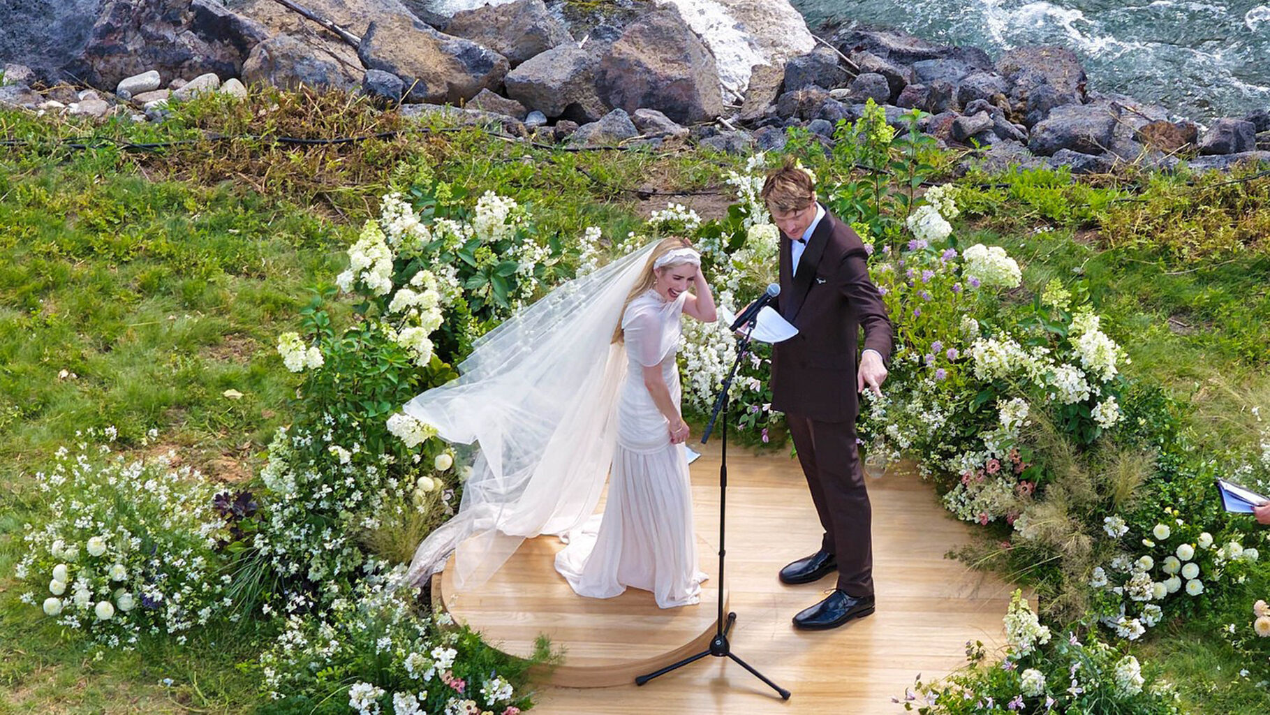 Emma Roberts i Cody John venčali su se na bajkovitoj ceremoniji