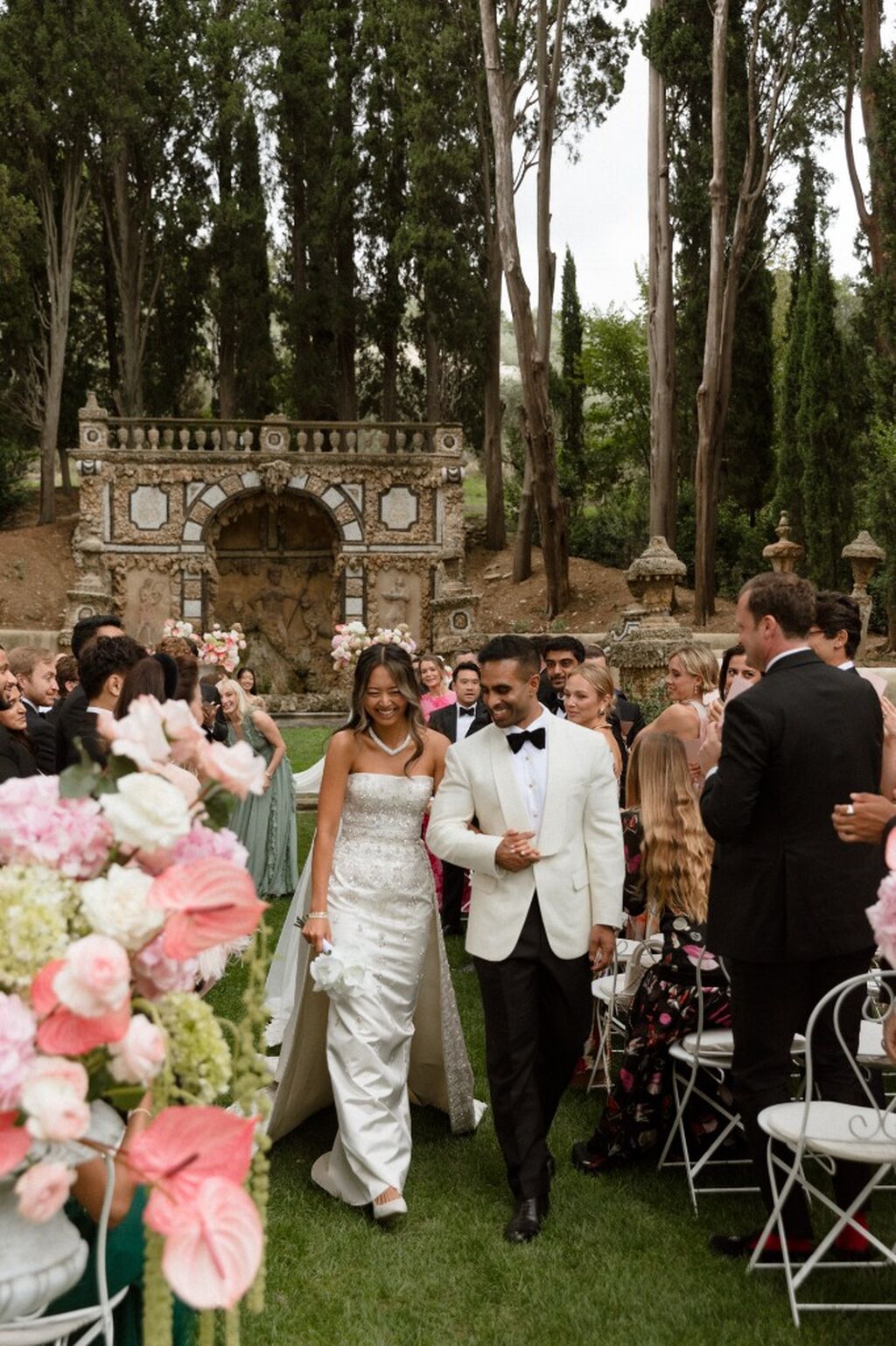 Claudia + Chris&rsquo; Italian Garden Wedding in Tuscany &mdash; La Lista