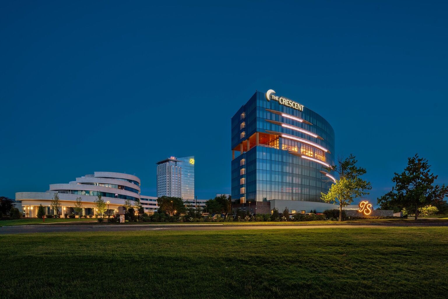 Turning Stone Resort Casino Celebrates Grand Opening of New Luxury Hotel, The Crescent, and Fine-Dining Restaurant, Salt