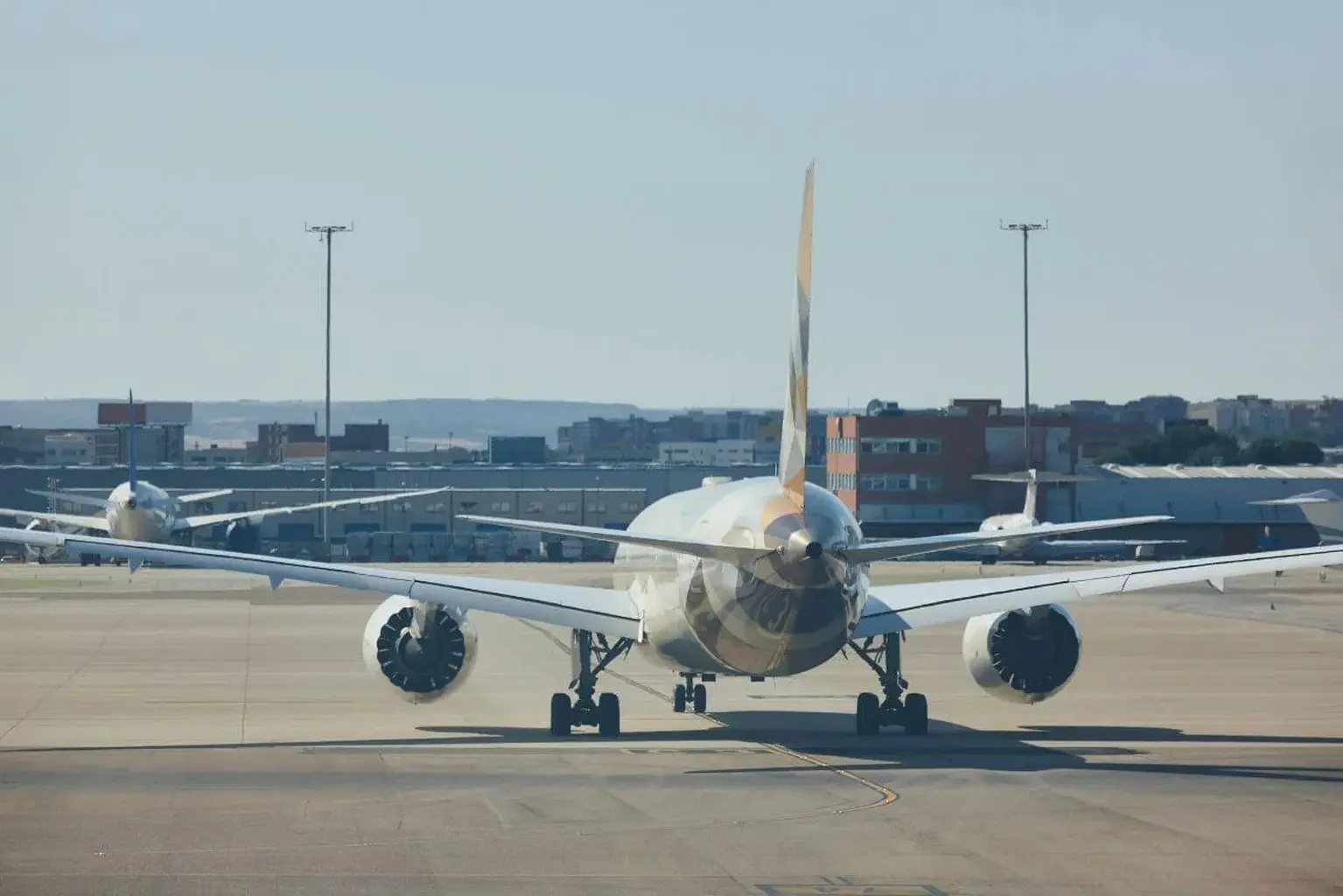 Emirates Crypto Payments Make Flight Bookings Easier for UAE Travelers